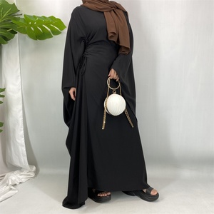 Abaya Negra de Color Sólido con Diseño de Mariposa y Cintura Ajustable con Cordón para Mujeres Musulmanas, Ideal para Celebrar el Eid (1477) - Product Image 2