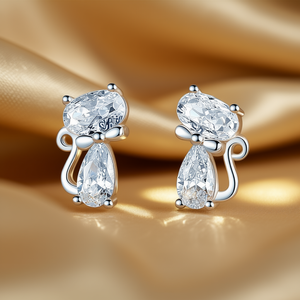 Orecchini con Cristalli Swarovski a Forma di Gatto, Placcati in Oro Bianco con Diamanti Taglio Pera, Gioielli Carini da Donna per Uso Quotidiano - Product Image 2