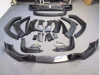 Kit carrosserie semi-carbone pour Mercedes-Benz GLS W166 16-19, style B, avec lèvre avant, diffuseur arrière, spoiler et extension de passage de roue