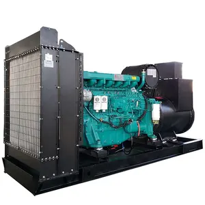 Дизельный генератор с открытой рамой 240 кВт и 300 кВА в паре с бесщеточным генератором из чистой меди и автоматическим аппаратом
