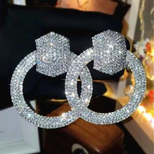 ต่างหูคริสตัลรูปหยดน้ำขนาดใหญ่ ชุบเงิน ประดับเพชรเทียม สำหรับผู้หญิง ดีไซน์ทันสมัย สีดำเคลือบไฟฟ้า ไม่ซีดจาง เหมาะสำหรับงานปาร์ตี้ - Product Image 3