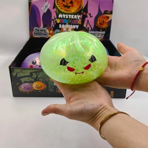 Juguete antiestrés de TPR con forma de dumpling de Halloween de 15 cm, con flash y <span class=keywords><strong>emoji</strong></span> de terror, lindo y divertido, ideal para fiestas - Product Image 4