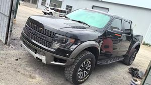 Camionnette <span class=keywords><strong>Ford</strong></span> Raptor à quatre roues noire d'occasion fabriquée en 2011 - Product Image 2