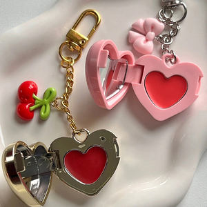 Baume à lèvres hydratant longue durée, mignon et portable, avec étiquette privée, en forme <span class=keywords><strong>de</strong></span> cœur, teinte à lèvres bio - Product Image 1