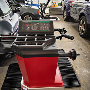 Поставка с фабрики Китая, эффективный инструмент для выравнивания колес шин, PH-160 3D Динамическая балансировочная машина - Product Image 3