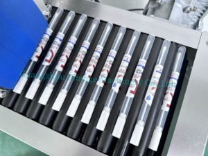 Étiqueteuse automatique de tubes pour tests de laboratoire et réactifs de diagnostic - Product Image 6