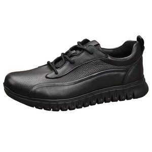 Chaussures de marche pour hommes en cuir véritable, bout rond, lacets, semelle extérieure en caoutchouc respirante, doublure en mesh, style décontracté - Product Image 5