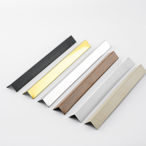 Composants <span class=keywords><strong>de</strong></span> grille <span class=keywords><strong>de</strong></span> plafond en acier galvanisé suspendu Inde Turquie, <span class=keywords><strong>type</strong></span> T, haute résistance, ignifuge, résistant à la corrosion, design moderne - Product Image 6