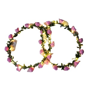 Diadema <span class=keywords><strong>de</strong></span> <span class=keywords><strong>Flores</strong></span> <span class=keywords><strong>de</strong></span> Plástico LED Duradera <span class=keywords><strong>para</strong></span> <span class=keywords><strong>Niñas</strong></span>, Ideal <span class=keywords><strong>para</strong></span> Bodas y Vacaciones en la Playa - Product Image 1