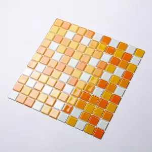 Produsen menyediakan warna kolam renang seri kristal campuran ubin mosaik kaca dekoratif