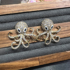 Lindos pendientes colgantes de cangrejo azul con cristal de corte en forma de corazón y diseño de concha de perla de imitación para mujer, joyería de fiesta - Product Image 3