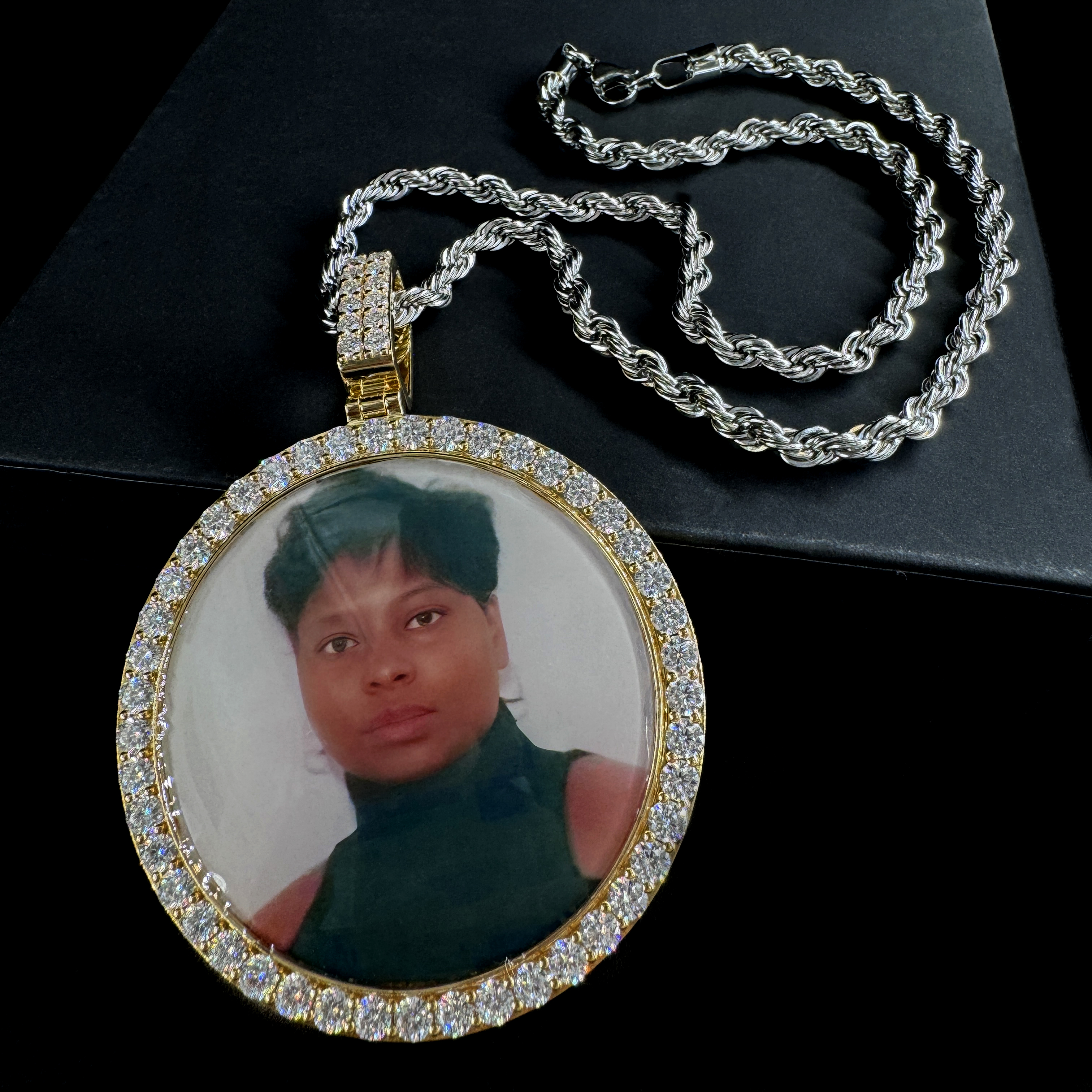 2.5 นิ้ว สีเงิน+มอยส์ซาไนต์