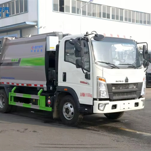 Camión Compactador de Basura Sellado Howo de 6 Toneladas, Vehículo con Alta Relación de Compresión - Product Image 1