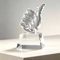 Trophée en verre gravé sablé et imprimé UV avec design couleur pour la reconnaissance des réalisations d'entreprise