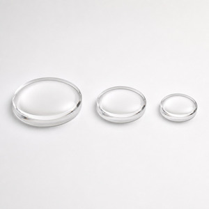 Production d'essai de lentilles acryliques à faible volume pour l'éclairage et les composants d'affichage - Product Image 3