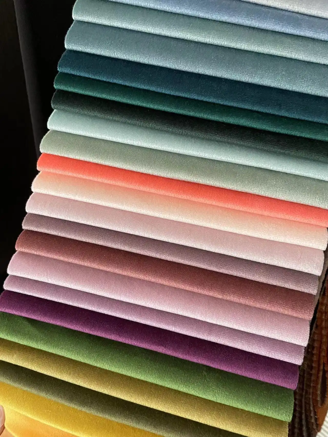 Hometextile de lujo impermeable tejido de terciopelo holandés 100% poliéster tapicería súper suave tela de terciopelo holandés para sofá
