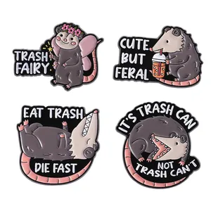 Spilla in smalto con opossum carino ma selvaggio che urla, spilla con opossum 'Trash Fairy Eat Trash Die Fast', distintivo da risvolto e colletto, gioielli e regali - Product Image 1