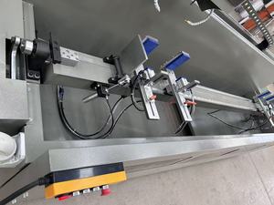 Máquina de Perforación y Fresado CNC para Puertas y Ventanas de PVC, Aluminio y UPVC con Motor - Product Image 5