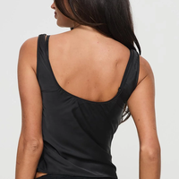 Débardeur court noir en satin à larges bretelles, col drapé, découpes en dentelle, coupe ajustée, pour femme, idéal pour les vacances d'été et les tenues superposées
