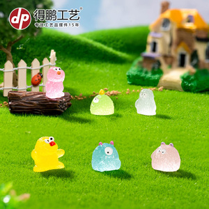 ของตกแต่งมอนสเตอร์การ์ตูนจิ๋วน่ารักเรืองแสงในที่มืด ชุด DIY ของตกแต่งแบบสุ่ม ของประดับตกแต่งรถยนต์และโต๊ะทำงาน - Product Image 3