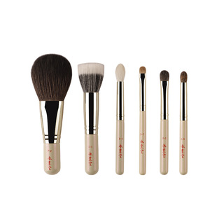 Cangzhou Makeup Brush Set 7Pcs Animal Hair Wooden Handle Natural Hair For Blush Highlighter Eyeshadow <b>Blending</b> Detail - Product Image 4