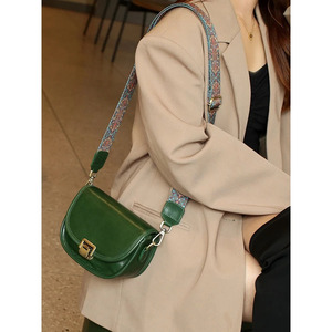 Sac à main bandoulière tendance en similicuir, grande capacité (20-37L), sangle détachable, élégant et simple, vente chaude - Product Image 2