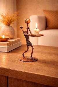 Figura Decorativa de Metal de Alta Calidad con Escultura de Sobremesa para Decoración del Hogar, Oficina, Hotel y Regalo de Inauguración, Disponible para la Venta - Product Image 3