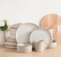 Service de table moderne rustique en céramique massif de 16 pièces, en grès à glaçure réactive, durable et compatible micro-ondes, comprenant assiettes, bols et tasses