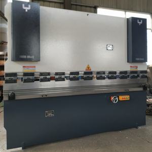 Machine <span class=keywords><strong>de</strong></span> pliage <span class=keywords><strong>de</strong></span> tôle à pédale facile à utiliser, machine <span class=keywords><strong>de</strong></span> pliage <span class=keywords><strong>de</strong></span> tôle à haute performance, presse plieuse électrique CNC - Product Image 1