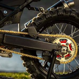 Piezas de Transmisión de Alta Calidad <span class=keywords><strong>428</strong></span> 428HO 520HO 118L 124L 128L 136L <span class=keywords><strong>Cadena</strong></span> de Motocicleta <span class=keywords><strong>Dorada</strong></span> con Anillo Tórico - Product Image 5