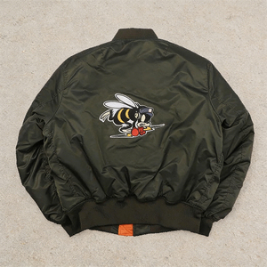 Chaqueta Bomber Retro de Alta Calidad para Hombre KingSen, con Parche Bordado de Abeja, Chaqueta de Nylon Oversize, Resistente al Viento, para Exteriores, Estilo Urbano, OEM - Product Image 5