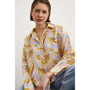 Camisa Modal Estampada para Mujer, Blusa Casual con Botones y Estampado Floral, Tela Popelina Rosa Polvo, Uso Diario - Product Image 6