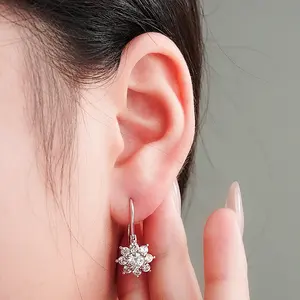 5mm 925 argent sterling rond fleur boucles d'oreilles bijoux de mode DEF VVS moissanite pierres précieuses boucles d'oreilles