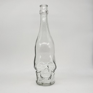 <span class=keywords><strong>Botella</strong></span> <span class=keywords><strong>de</strong></span> Vidrio con Forma <span class=keywords><strong>de</strong></span> <span class=keywords><strong>Calavera</strong></span> para Whisky, <span class=keywords><strong>Vodka</strong></span>, Brandy y Licores, con Tapón <span class=keywords><strong>de</strong></span> Corcho, Venta al por Mayor - Product Image 1
