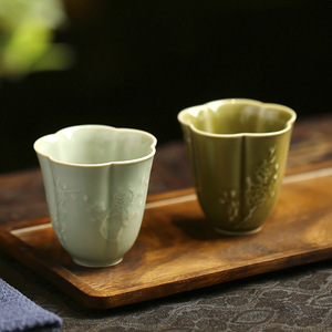 Taza de té de cerámica Beixitang, hecha a mano con relieve de flor de ciruelo, taza pequeña para té de la tarde, taza Qingke, color Banana Moon - Product Image 1