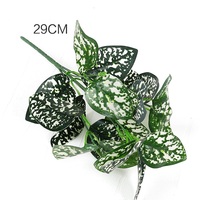 Décoration de la maison feuille en plastique plantes artificielles suspendues haies vertes clôture perforeuse décoration de la pièce feuilles