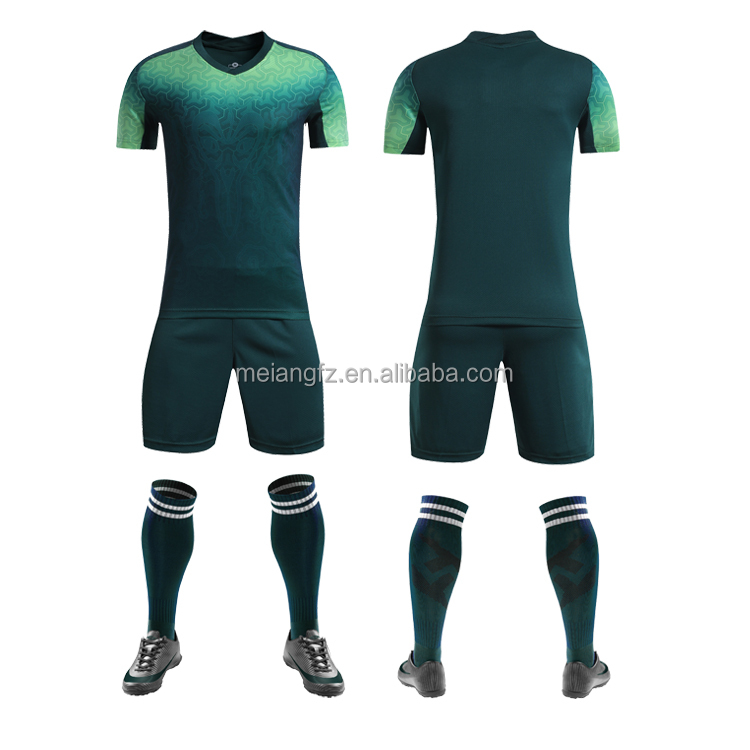 Di colore verde scuro