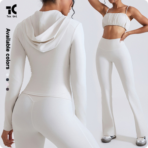 Ensemble trois pièces : <span class=keywords><strong>veste</strong></span> à capuche zippée effet <span class=keywords><strong>cuir</strong></span>, débardeur style bandeau et pantalon évasé sans coutures - Product Image 3