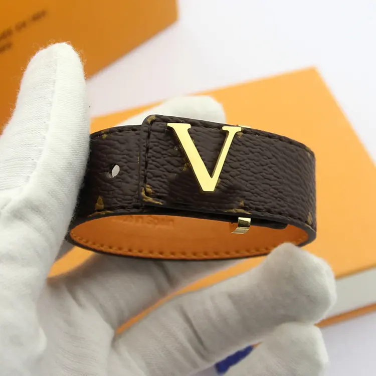 Wholesale Luxury Brand Designer Adjustable Monogram Bracelet Men Leather Letter V Slim Bracelet