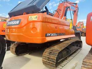 Excavadora Usada Doosan DX300 Modelo 2024, Estructura Duradera, Motor Confiable, Caja de Cambios, Bomba, Peso Operativo de 30 Toneladas - Product Image 2