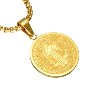 ヴィンテージゴールドメッキ父聖ベネディクト悪魔払いネックレスステンレス鋼聖人カトリックローマ十字架悪魔宗教ネックレス - Product Image 1
