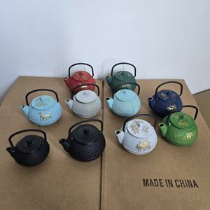 Colorato Mini fatto a mano in ghisa teiera tè giocattolo arredamento per gli amanti del tè per la decorazione della casa - Product Image 1