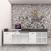 Comptoir de caisse moderne et simple en acier inoxydable pour magasin de vêtements, salon de coiffure, salle de danse, entreprise, réception, avec un design technologique et une touche personnalité.