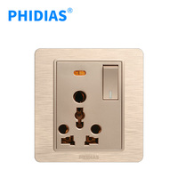 Usine de gros BS standard PC cuivre électrique 3 broches prise murale avec 4 gang 1 voie interrupteur de commande de lumière