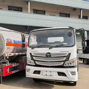 Camion-citerne à carburant Foton 4x2, station-service portable, ravitaillement mobile, 5000-10000L - Product Image 2