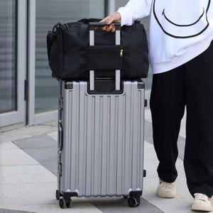 Sac de voyage pliable grande capacité, sac de sport personnalisé avec logo, sac de week-end avec compartiment à chaussures - Product Image 4