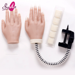 Nouveau modèle de <span class=keywords><strong>main</strong></span> en silicone pur professionnel pour la pratique de la formation des ongles avec support de bureau pour la <span class=keywords><strong>manucure</strong></span> - Product Image 5