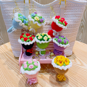 Handmade Crochet Flower Bouquet Keychain Knitted Floral Bag Charm Woolen Hanging Pendant Cute Creative Souvenir Gift Accessories