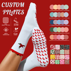 미끄럼 방지 스포츠 요가 양말 발레 페퍼 자수 고품질 여성 양말 럭셔리 필라테스 맞춤 양말 - Product Image 1