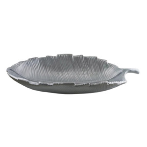 Assiettes de restaurant en céramique de luxe de style européen, en porcelaine de qualité supérieure, avec finition brillante, rondes, pour <span class=keywords><strong>risotto</strong></span> et plats variés, couleur verte Lamian - Product Image 1